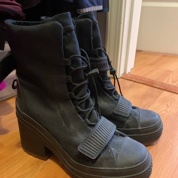 Converse Combat Boots, EUC size 7.5 Black - Picture 3 of 7